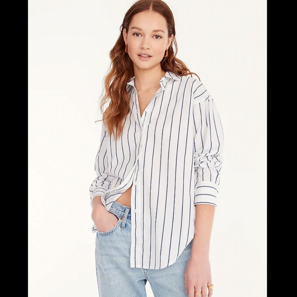Relaxed-fit washed cotton poplin shirt in navy stripe